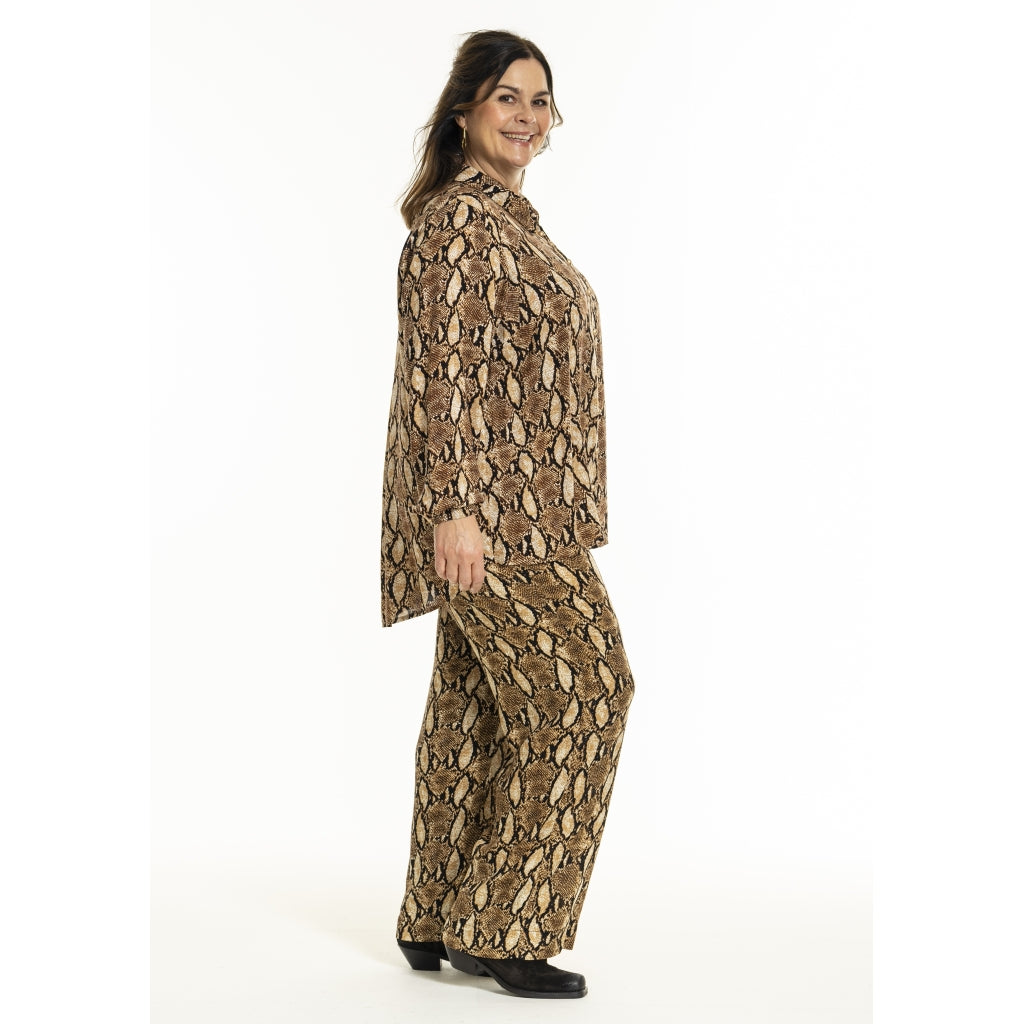 Gozzip Woman GMargrethe Loose Pants Loose Pant Snake Print Brown