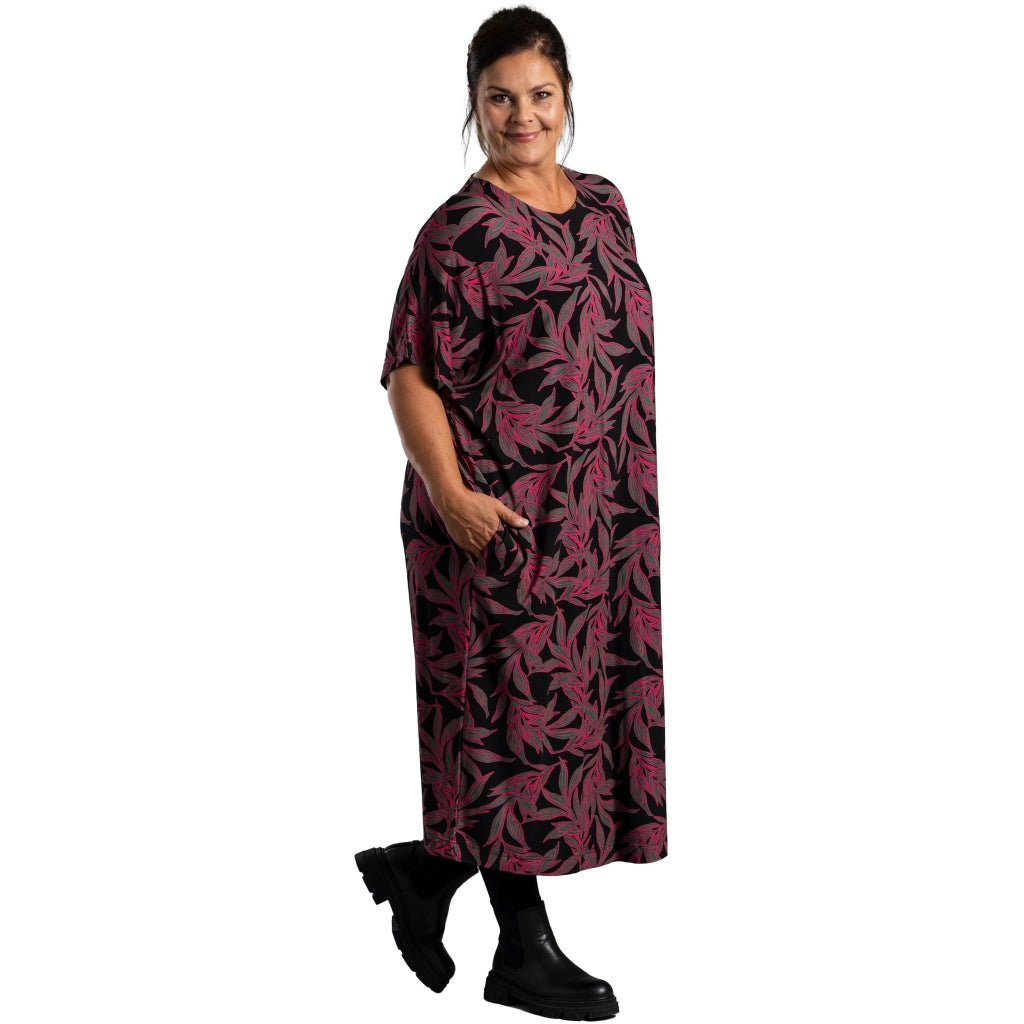 Gozzip Woman Pil Oversize Dress Oversize Dress Black with print